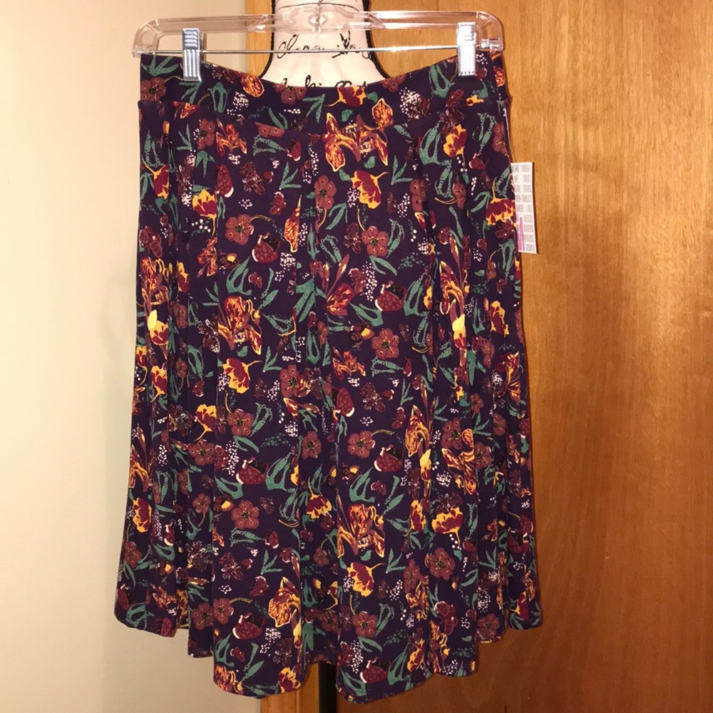 💜NWT LuLaRoe Madison Skirt